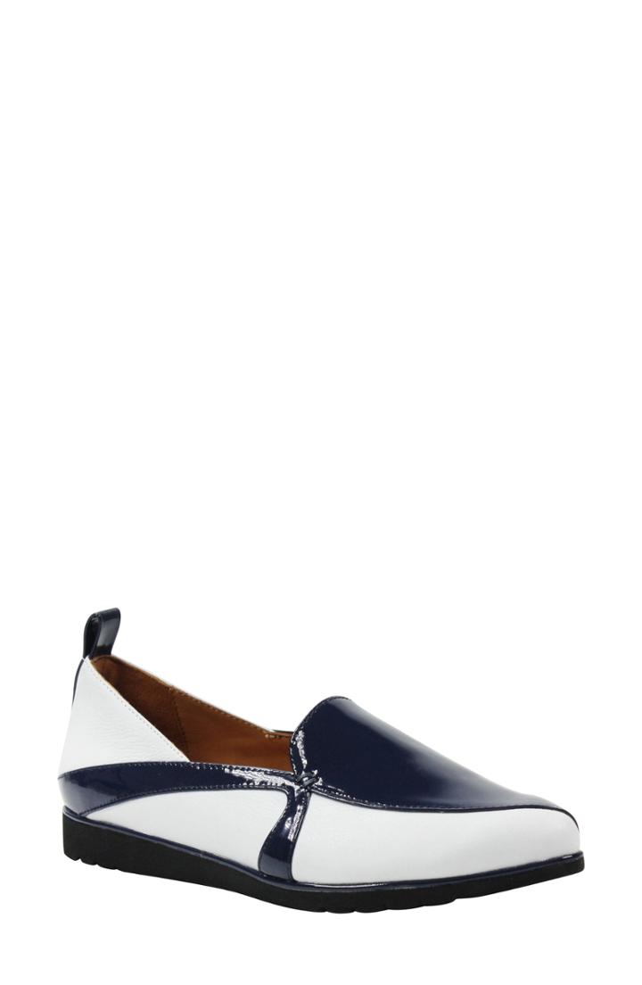 Women's L'amour Des Pieds Marjolaina Loafer .5 M - Blue