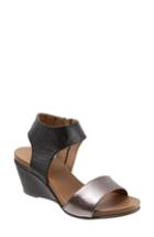 Women's Bueno Ida Wedge Sandal .5-6us / 36eu - Metallic