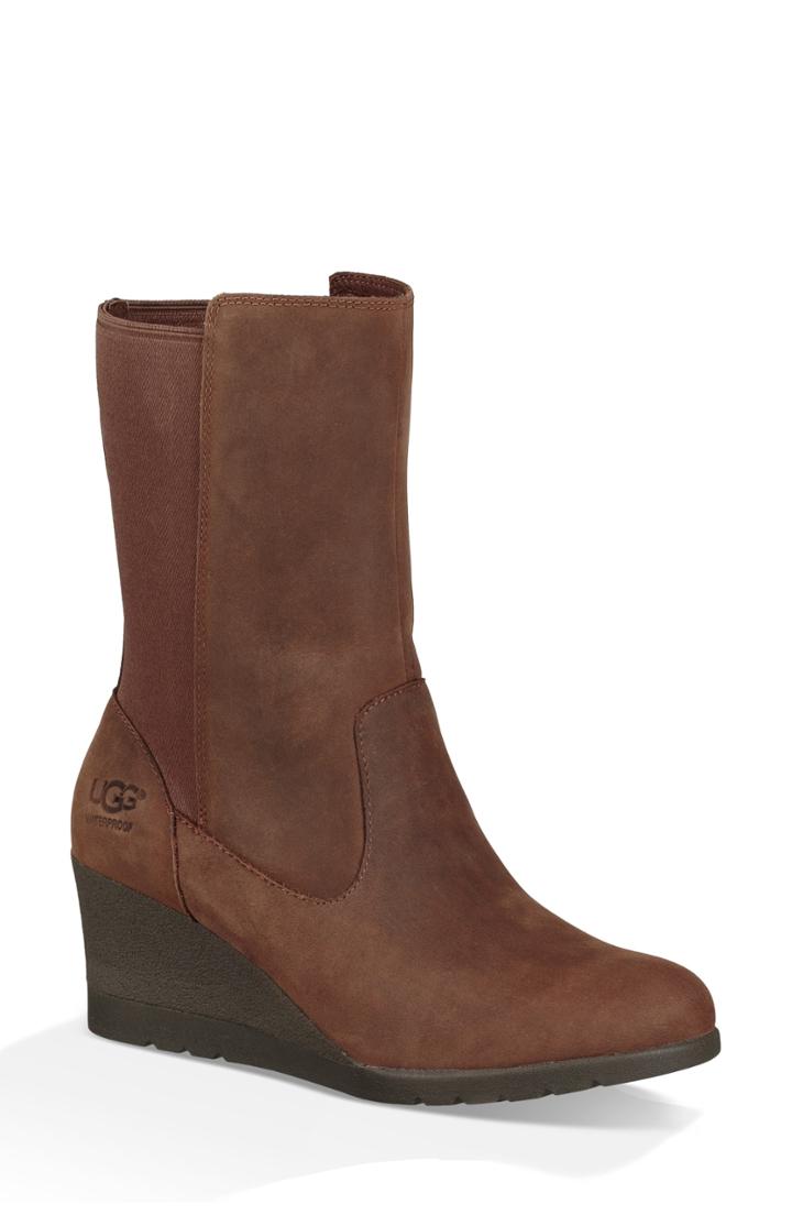 Women's Ugg Coraline Bootie .5 M - Brown