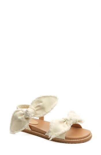 Women's Bill Blass Camden Sandal M - Ivory