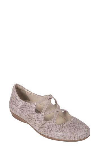 Women's Earthies Clare Flat .5 M - Grey