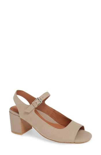 Women's Gentle Souls By Kenneth Cole Cheryl Pump M - Brown