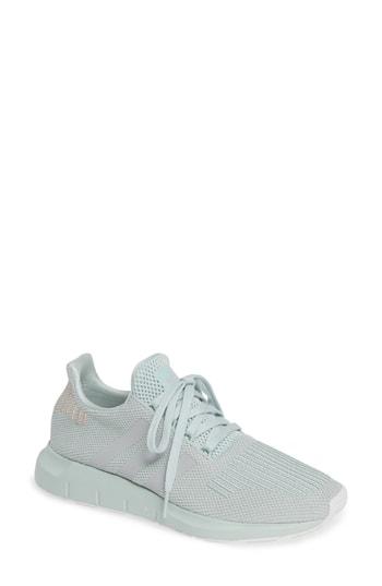 Women's Adidas Swift Run Sneaker .5 Women's / 4.5 Men's M - Green
