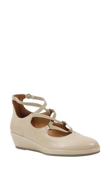 Women's L'amour Des Pieds Benham Wedge .5 M - Beige