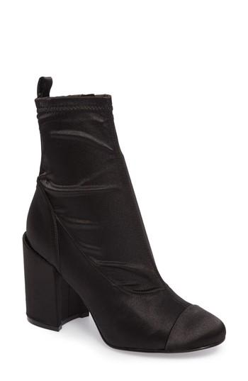 Women's Marc Fisher D Tache Bootie, Size 8 M - Black