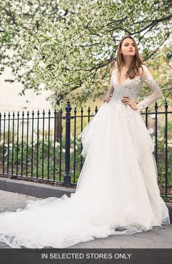 Women's Bliss Monique Lhuillier Deep V Lace & Tulle Gown, Size - White