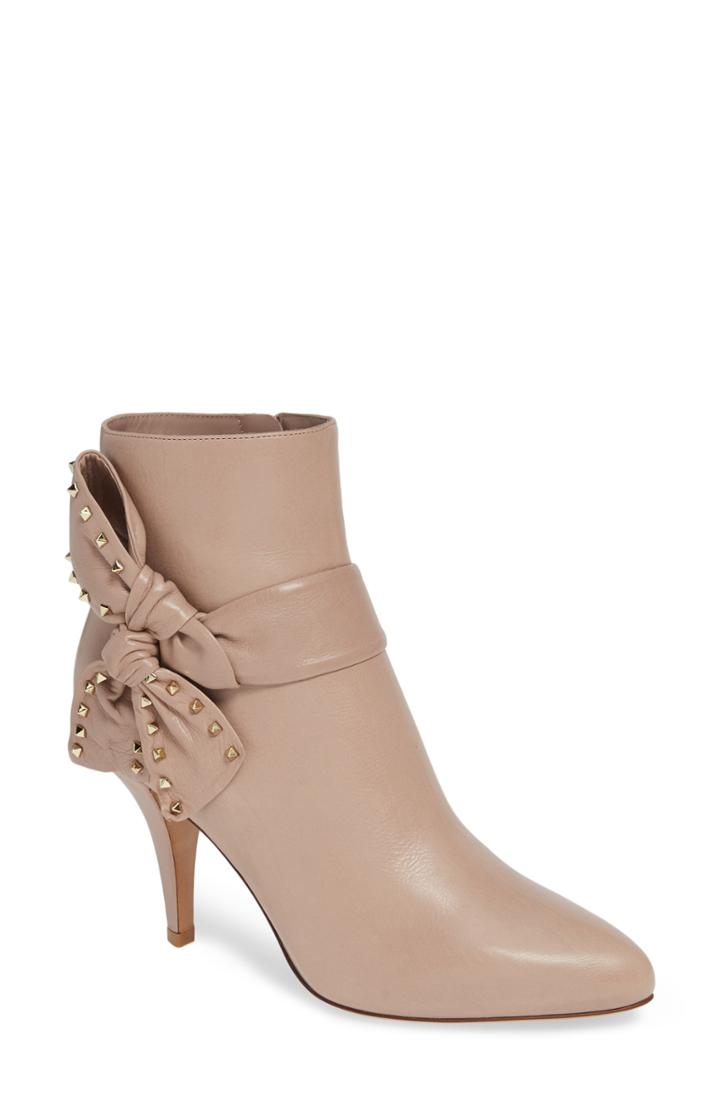 Women's Valentino Garavani Studded Bow Ankle Bootie .5us / 39.5eu - Beige