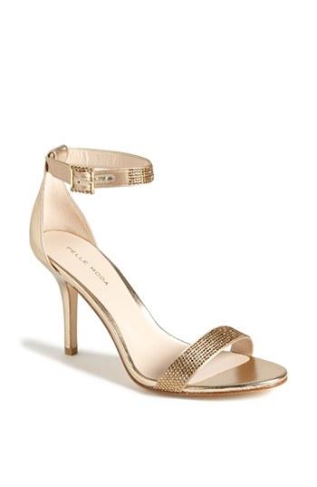 Women's Pelle Moda 'kacey' Sandal M - Metallic