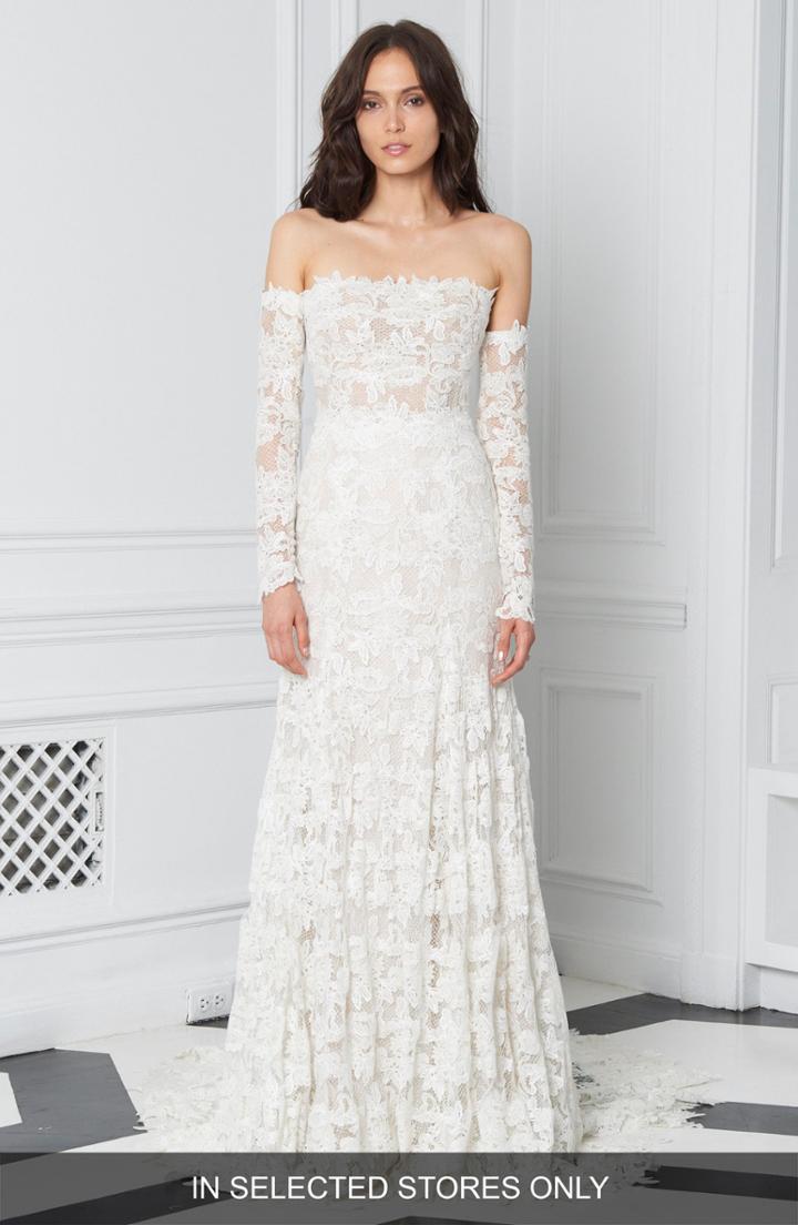 Women's Bliss Monique Lhuillier Scalloped Lace Off The Shoulder Gown, Size - White