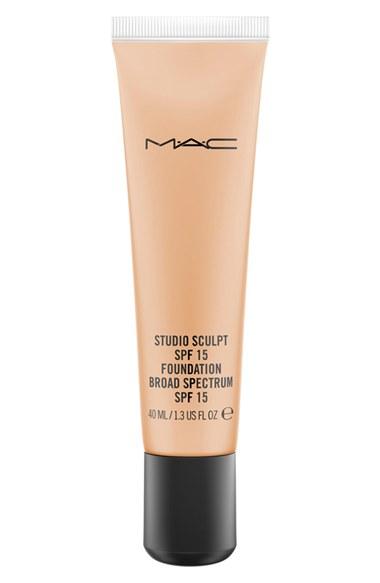 Mac Studio Sculpt Spf 15 Foundation - Nc42