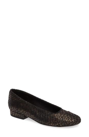 Women's Vaneli Fc-313 Flat .5 N - Metallic