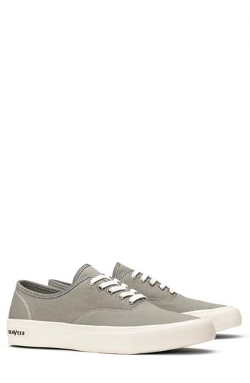 Men's Seavees '06/64 Legend Standard Sneaker .5 M - Grey