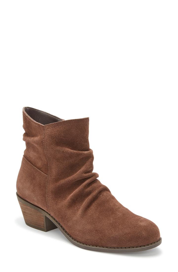 Women's Me Too Zaria Bootie .5 M - Brown