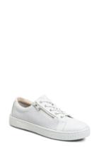 Women's B?rn Tamara Perforated Sneaker .5 M - White