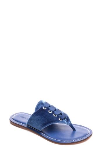 Women's Bernardo Matilda Thong Sandal .5 M - Blue