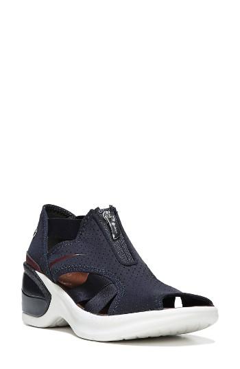 Women's Bzees Krave Sandal M - Blue