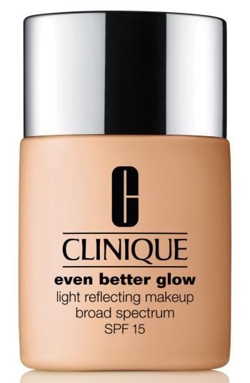 Clinique Even Better Glow Light Reflecting Makeup Broad Spectrum Spf 15 - Ecru