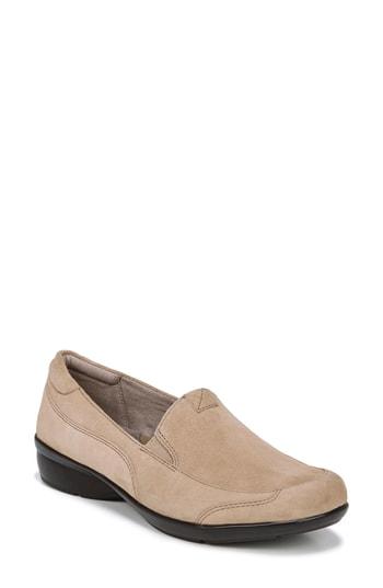 Women's Naturalizer 'channing' Loafer M - Beige