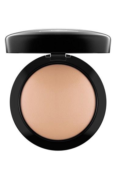 Mac 'mineralize' Skinfinish Natural - Medium Dark