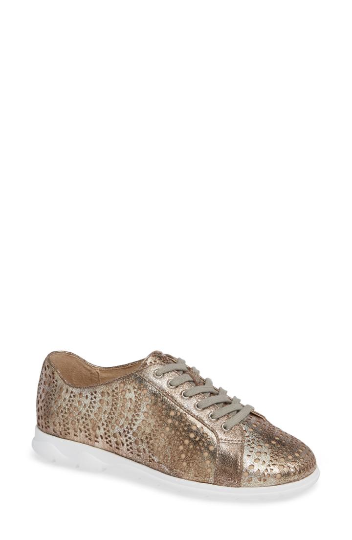 Women's Vaneli Laren Perforated Sneaker .5 M - Metallic