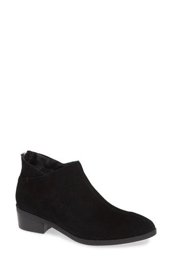 Women's Bella Vita Haven Ankle Bootie M - Beige