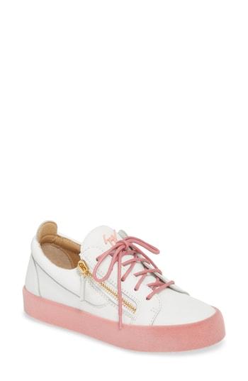 Women's Giuseppe Zanotti Maylondon Sneaker .5 M - White