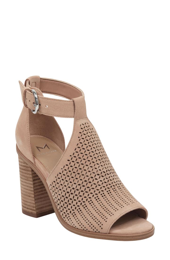 Women's Marc Fisher D Vixen Sandal, Size 8 M - Beige