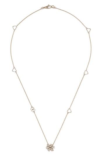 Women's Gucci Flora Diamond Pendant Necklace