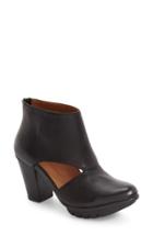 Women's L'amour Des Pieds Enriqua Platform Bootie