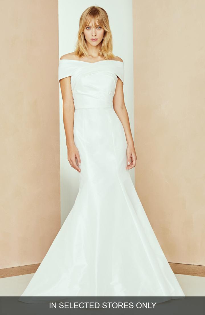 Women's Nouvelle Amsale Isa Off The Shoulder Mermaid Gown, Size In Store Only - White