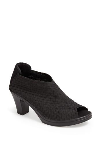 Women's Bernie Mev. 'claire' Pump Us / 36eu - Black