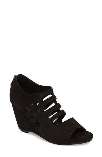 Women's Eileen Fisher Dewey Wedge Sandal M - Black