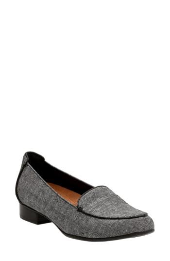 Women's Clarks 'keesha Luca' Loafer .5 Ww - Black