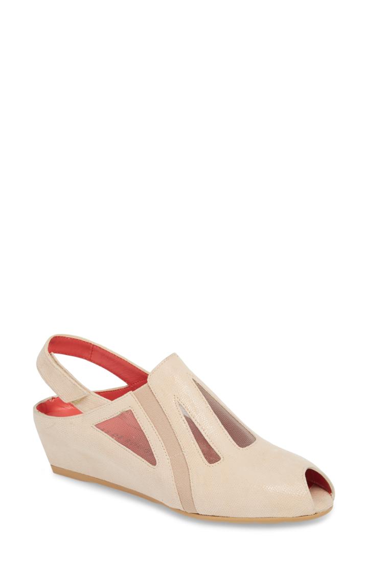 Women's Pas De Rouge Franca Slingback Sandal Us / 39eu - Beige