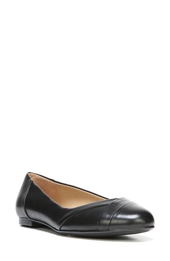 Women's Naturalizer Gilly Flat M - Black