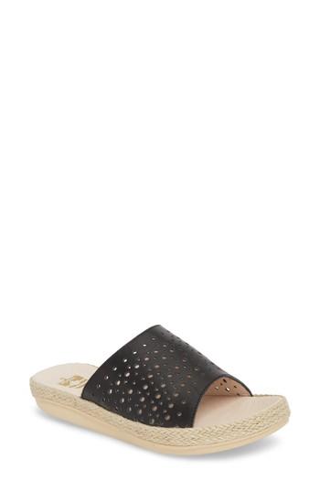 Women's Royal Canadian Hartney Slide Sandal M - Beige
