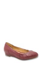 Women's Me Too Marcie Pleated Wedge .5 M - Burgundy