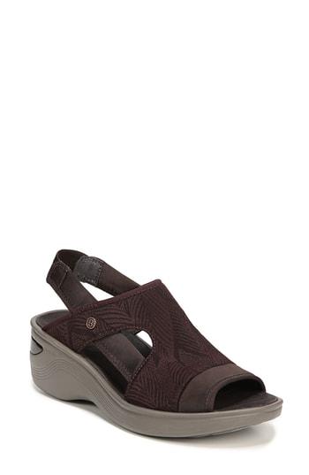 Women's Bzees Dashing Wedge Sandal M - Red