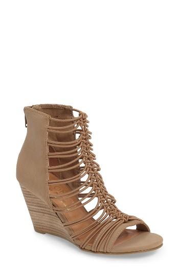Women's Matisse Parade Wedge Sandal M - Beige