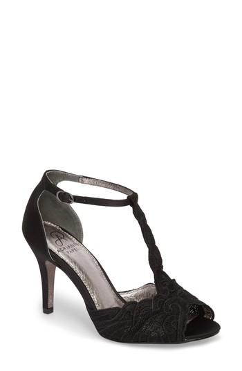 Women's Adrianna Papell Firenze T-strap Pump .5 M - Black