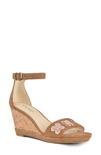 Women's Nine West Julian Wedge Sandal .5 M - Beige