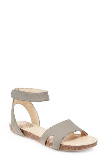 Women's Adam Tucker Newport Sandal .5 M - Beige