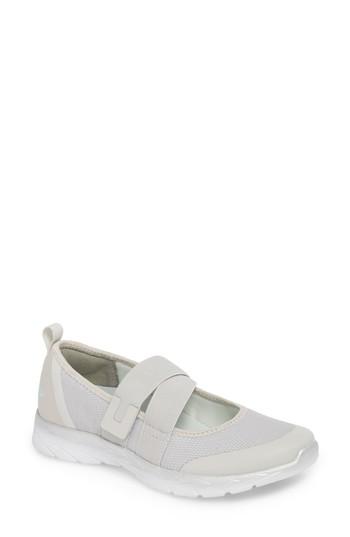 Women's Vionic Pace Sneaker M - Grey