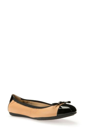Women's Geox Lola Fit Cap Toe Ballet Flat .5 Eu - Beige