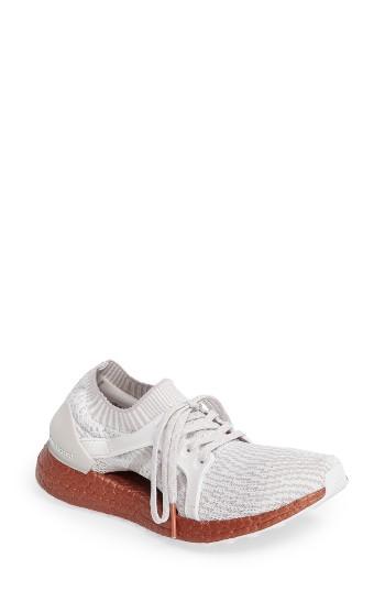 Women's Adidas Ultraboost X Sneaker M - White