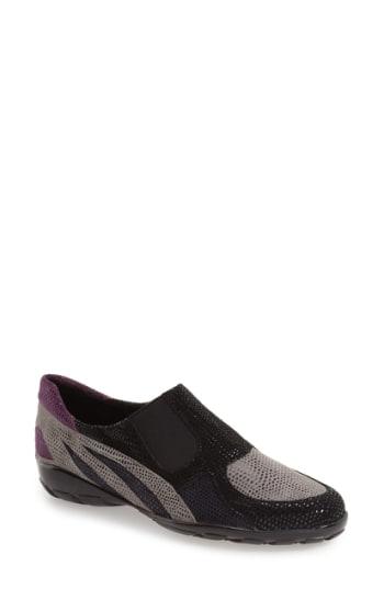 Women's Vaneli 'atte' Sneaker M - Black