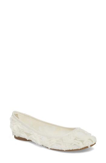 Women's Adrianna Papell Bernadette Flat .5 M - White