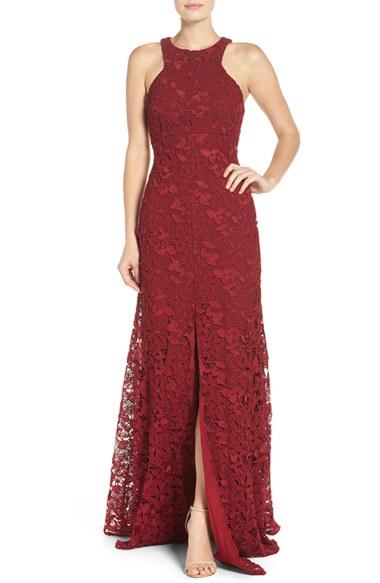 Women's Vera Wang Lace Gown - Red