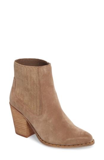 Women's Chinese Laundry Sonya Bootie M - Brown