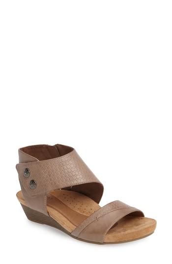 Women's Rockport Cobb Hill Hollywood Sandal .5 N - Beige